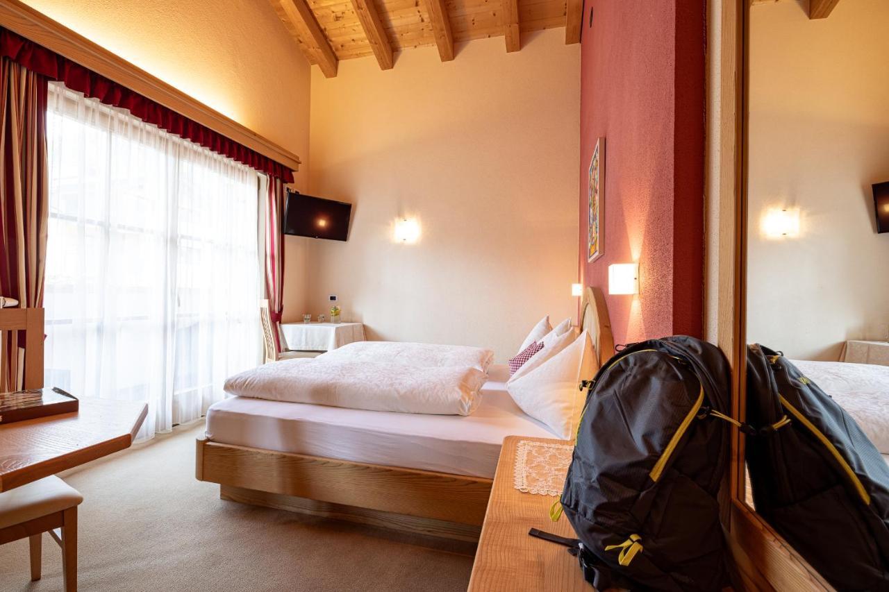 Garni Gran Pre Bed and Breakfast Corvara Buitenkant foto